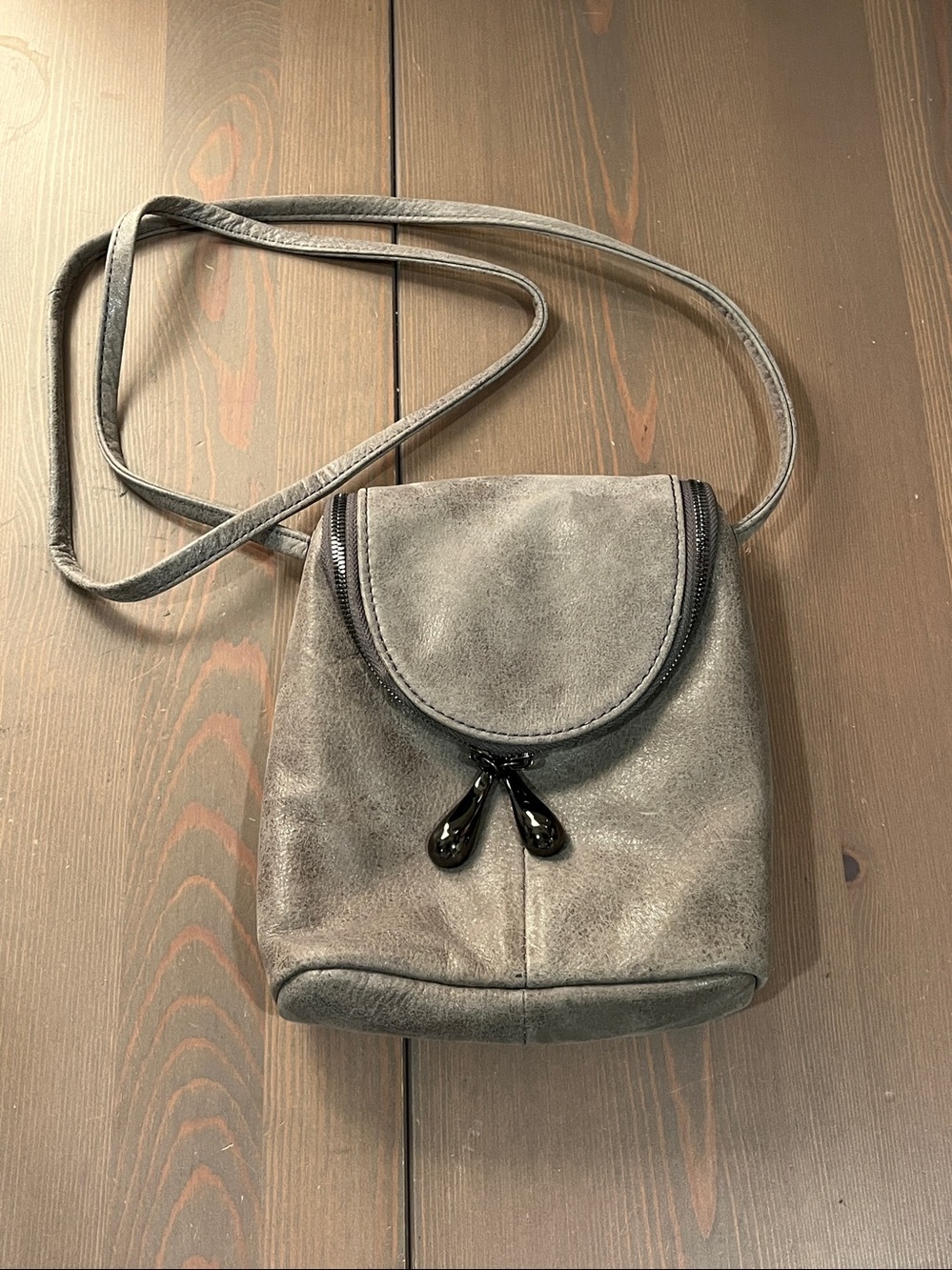 HOBO Fern Crossbody Purse Mini Bag Gray Leather Phone Pocket Boho Travel Unisex
